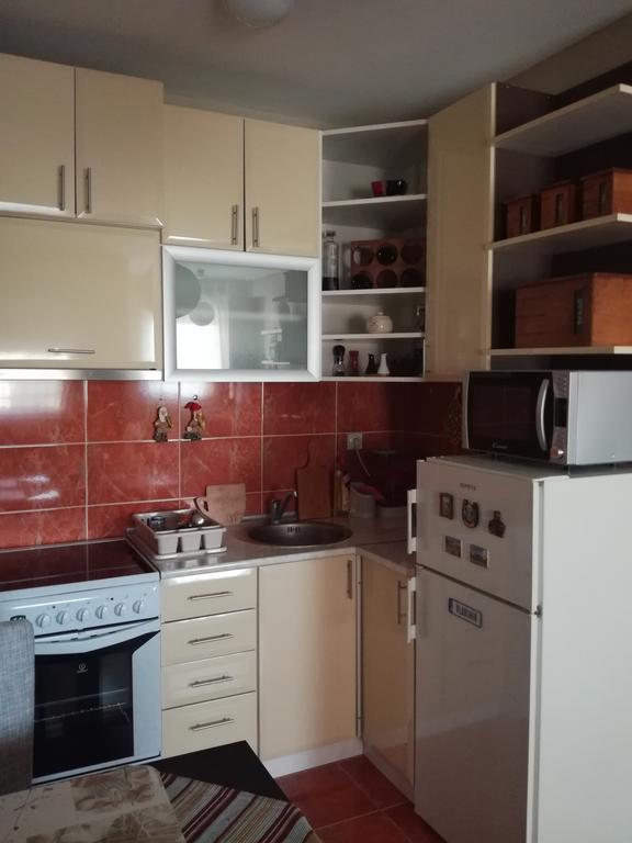 Naissa Apartment Ni Esterno foto