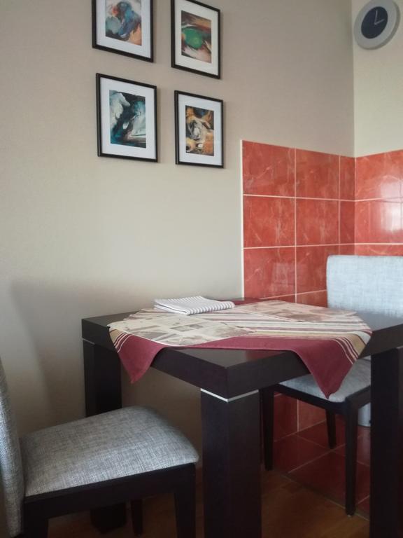 Naissa Apartment Ni Esterno foto