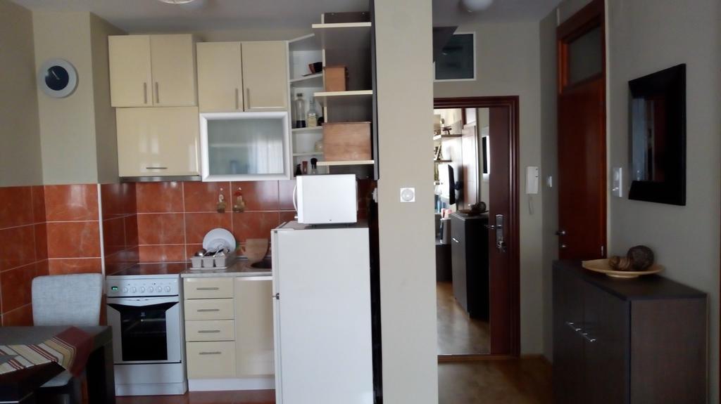 Naissa Apartment Ni Esterno foto